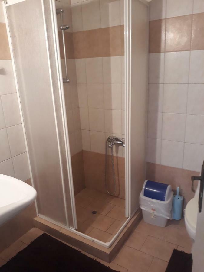 Cozy Apartment In The Center Of Aighion Achaia - Ground Floor - Ισόγειο Στουντιο エギオ エクステリア 写真